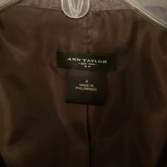 Ann Taylor taupe skirt suit size 4 - Picture 4 of 4